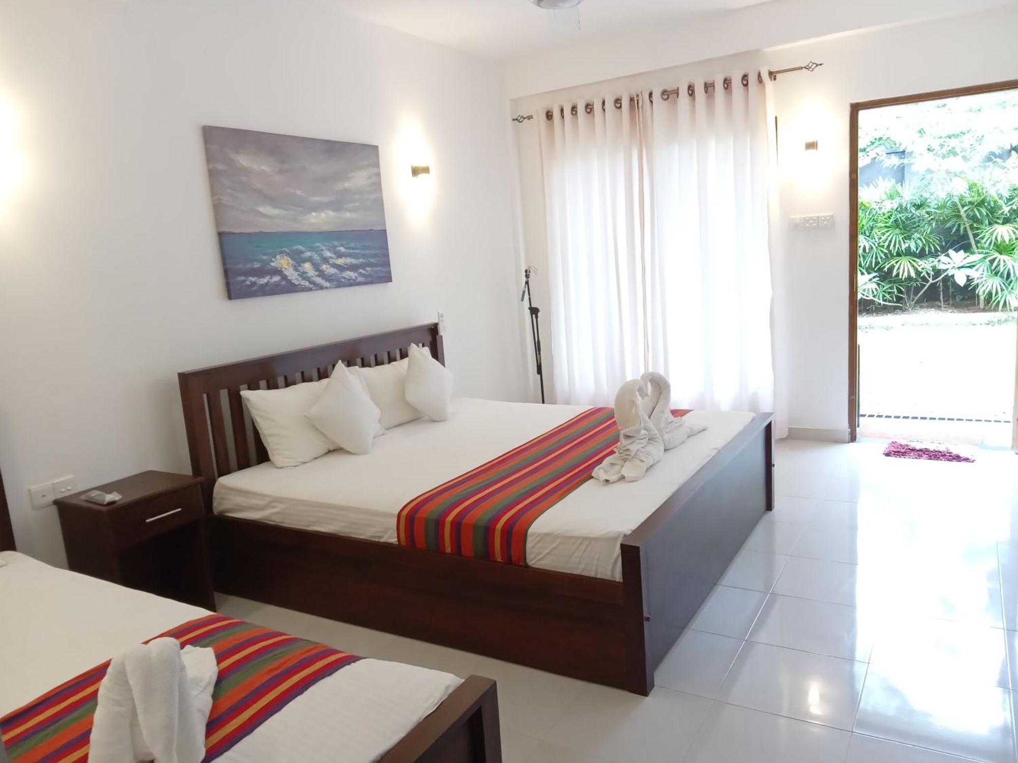 White Rose Safari Home Stay Udawalawe Exterior foto